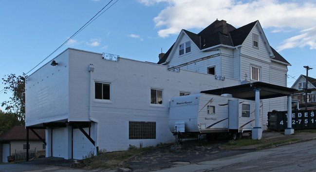 2403 Jenny Lind St in McKeesport, PA - Building Photo - Building Photo