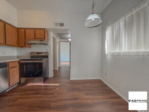 2826 E Monte Cristo Ave in Phoenix, AZ - Building Photo - Building Photo