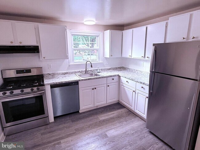 3334 Tidewater Ct in Olney, MD - Building Photo - Building Photo