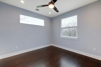 6902 Carver Ave in Austin, TX - Building Photo - Building Photo