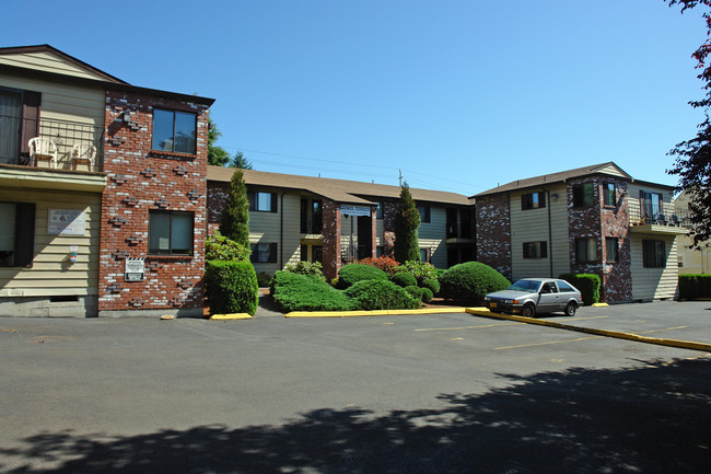 Carmel Terrace in Portland, OR - Building Photo - Building Photo