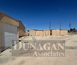 1304 N Walterscheid Dr in Carlsbad, NM - Building Photo - Building Photo