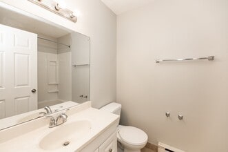 219 Emerson Ave in London, ON - Building Photo - Building Photo