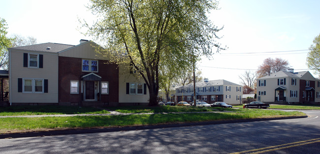 44 Meeting House Rd in Chicopee, MA - Building Photo - Building Photo