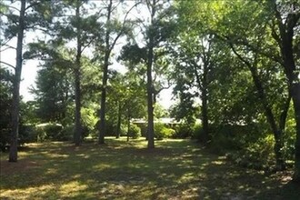 106 N Parson St in West Columbia, SC - Building Photo - Building Photo