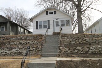 2021 N 64th St in Omaha, NE - Building Photo - Building Photo