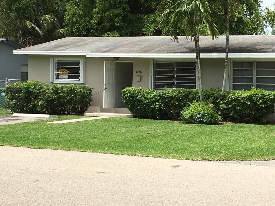 20572 SW 114th Ave, Unit 20572 in Miami, FL - Foto de edificio