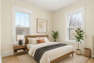 712 Cedar Lake Rd S in Minneapolis, MN - Building Photo - Building Photo