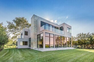 247 Kings Point Rd in East Hampton, NY - Building Photo - Building Photo