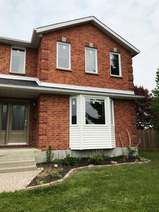 540 Delanty Rd in Cobourg, ON - Building Photo - Building Photo