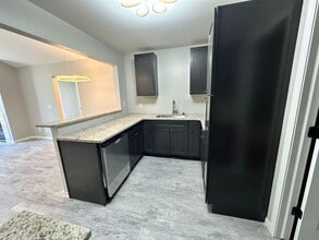 52099 Heatherstone Ave in Macomb, MI - Building Photo - Building Photo