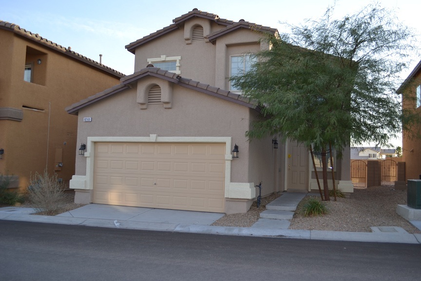 8269 Amtrak Express Ave in Las Vegas, NV - Building Photo