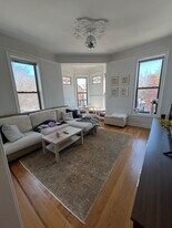 2856 N Racine Ave, Unit 2 in Chicago, IL - Building Photo