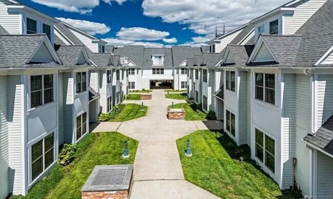 14 Haviland St in Norwalk, CT - Building Photo - Building Photo