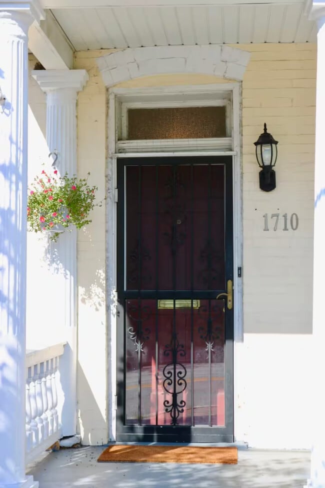 1710 W Leigh St in Richmond, VA - Foto de edificio - Building Photo