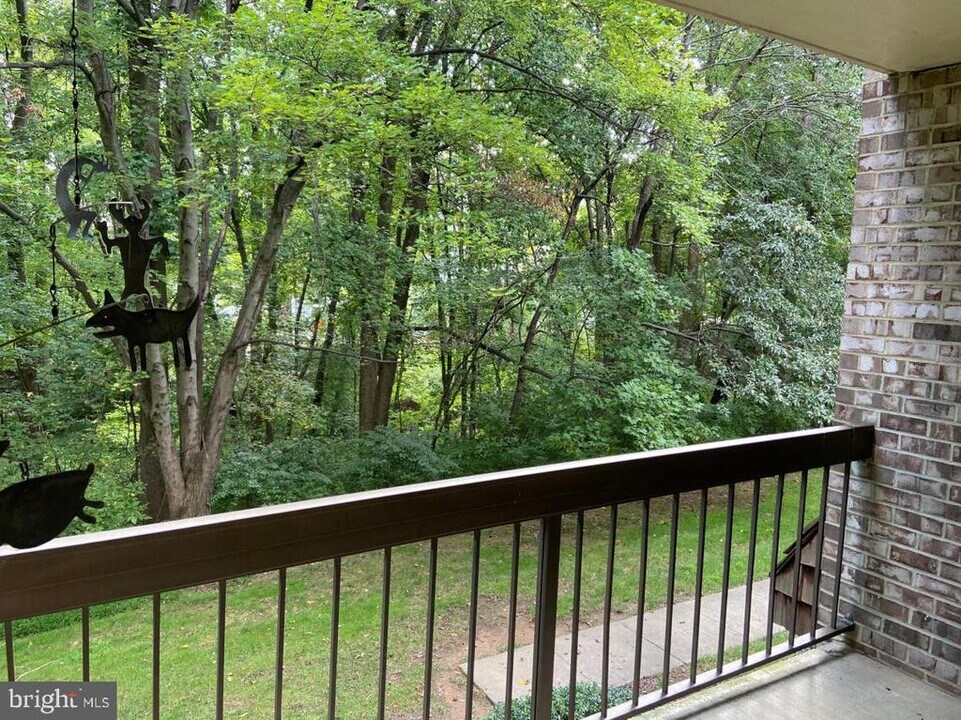 433 Christopher Ave in Gaithersburg, MD - Building Photo
