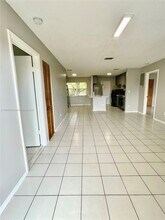 5532 SW 22nd St in West Park, FL - Building Photo - Building Photo