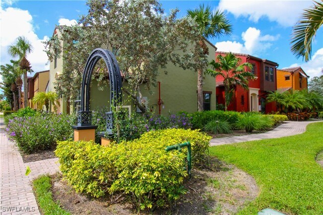 9025 Alturas St in Naples, FL - Building Photo - Building Photo