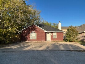 815 Ave A in College Station, TX - Building Photo