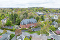 Hancock School Condominiums in Lexington, MA - Foto de edificio - Building Photo