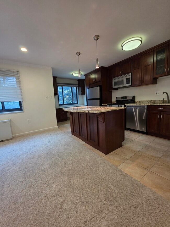 property at 1200 S Arlington Ridge Rd