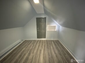 114 Joyce Kilmer Ave in New Brunswick, NJ - Building Photo - Building Photo