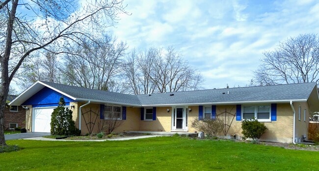 property at 15122 W Redwood Ln