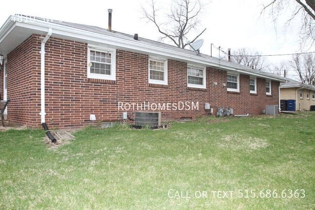 4810 SW 3rd St in Des Moines, IA - Building Photo - Building Photo