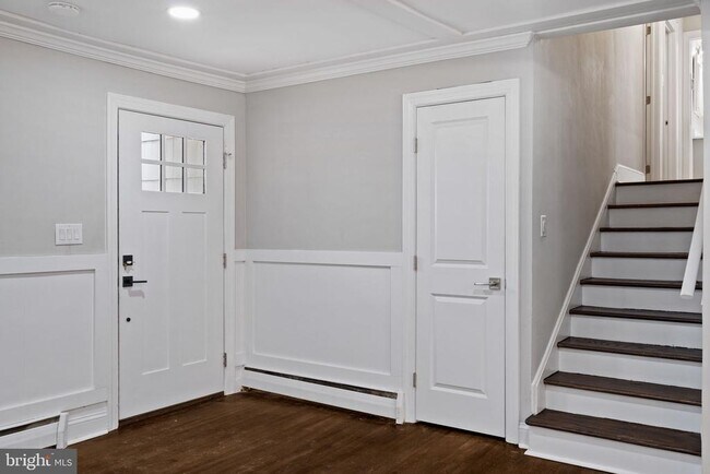 383 Upper Gulph Rd in Wayne, PA - Building Photo - Building Photo