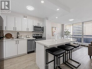 377 Ridelle Ave in Toronto, ON - Building Photo - Building Photo