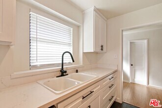 9125 David Ave in Los Angeles, CA - Building Photo - Building Photo