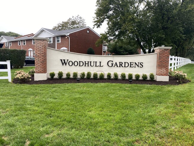 Woodhull Gardens