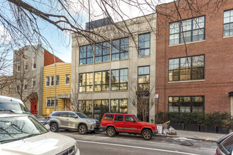 286 N 6th St in Brooklyn, NY - Foto de edificio - Building Photo