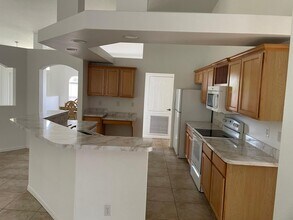 601 SW Grove Ave in Port St. Lucie, FL - Building Photo - Building Photo