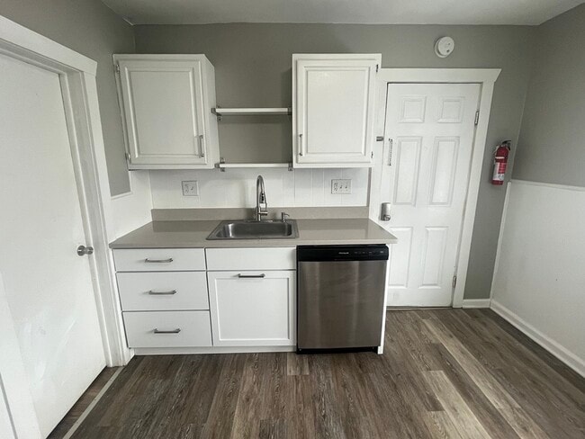 3324 17th St, Unit Upper in Wyandotte, MI - Building Photo - Building Photo