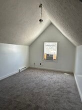 318 S State St, Unit 3 in Springfield, IL - Building Photo - Building Photo
