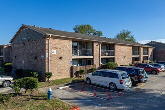 8950 Glencrest in Houston, TX - Building Photo - Building Photo