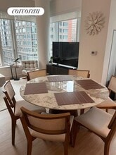 550 10th Ave in New York, NY - Building Photo - Building Photo