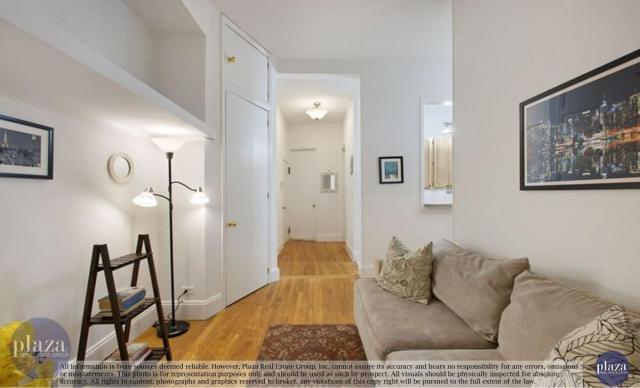 342 W 56th St in New York, NY - Building Photo