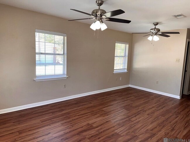 property at 114 Mallard Dr