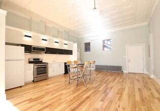 1316 W Erie St in Chicago, IL - Building Photo - Building Photo