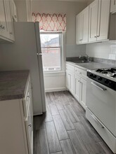 40 Noble St in Lynbrook, NY - Foto de edificio - Building Photo