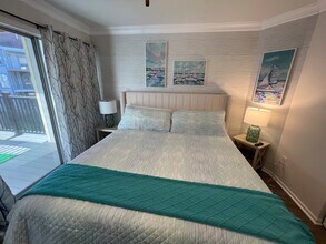 18857 Vineyard Point Ln, Unit Dockside in Cornelius, NC - Building Photo - Building Photo