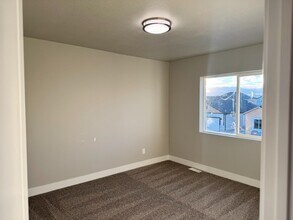 5354 Orville St in Eagle Mountain, UT - Building Photo - Building Photo