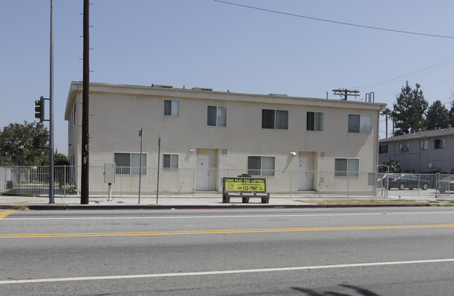 6402 Radford Ave in North Hollywood, CA - Building Photo - Building Photo