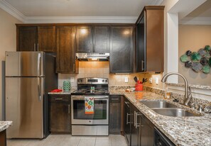 The Heights At Towne Lake in Woodstock, GA - Building Photo