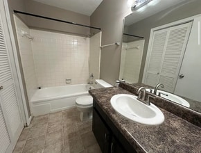 1409 Shallow Brook, Unit C in Tallahassee, FL - Building Photo - Building Photo