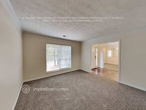 1027 Shadow Lake Dr in Lithonia, GA - Building Photo - Building Photo