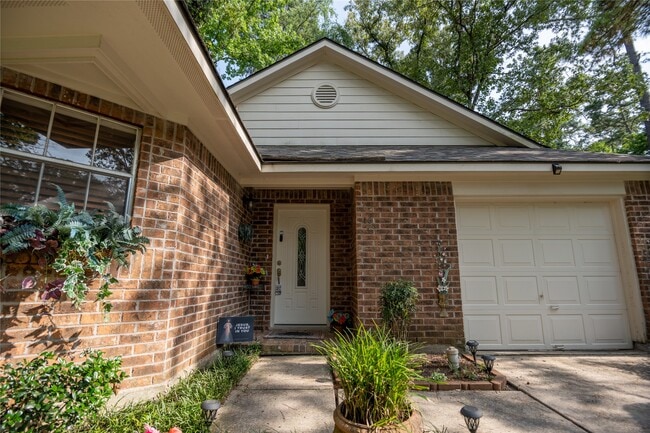 property at 46 N Rushwing Cir