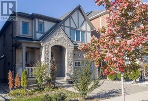 171 Cherryhurst Rd in Oakville, ON - Building Photo